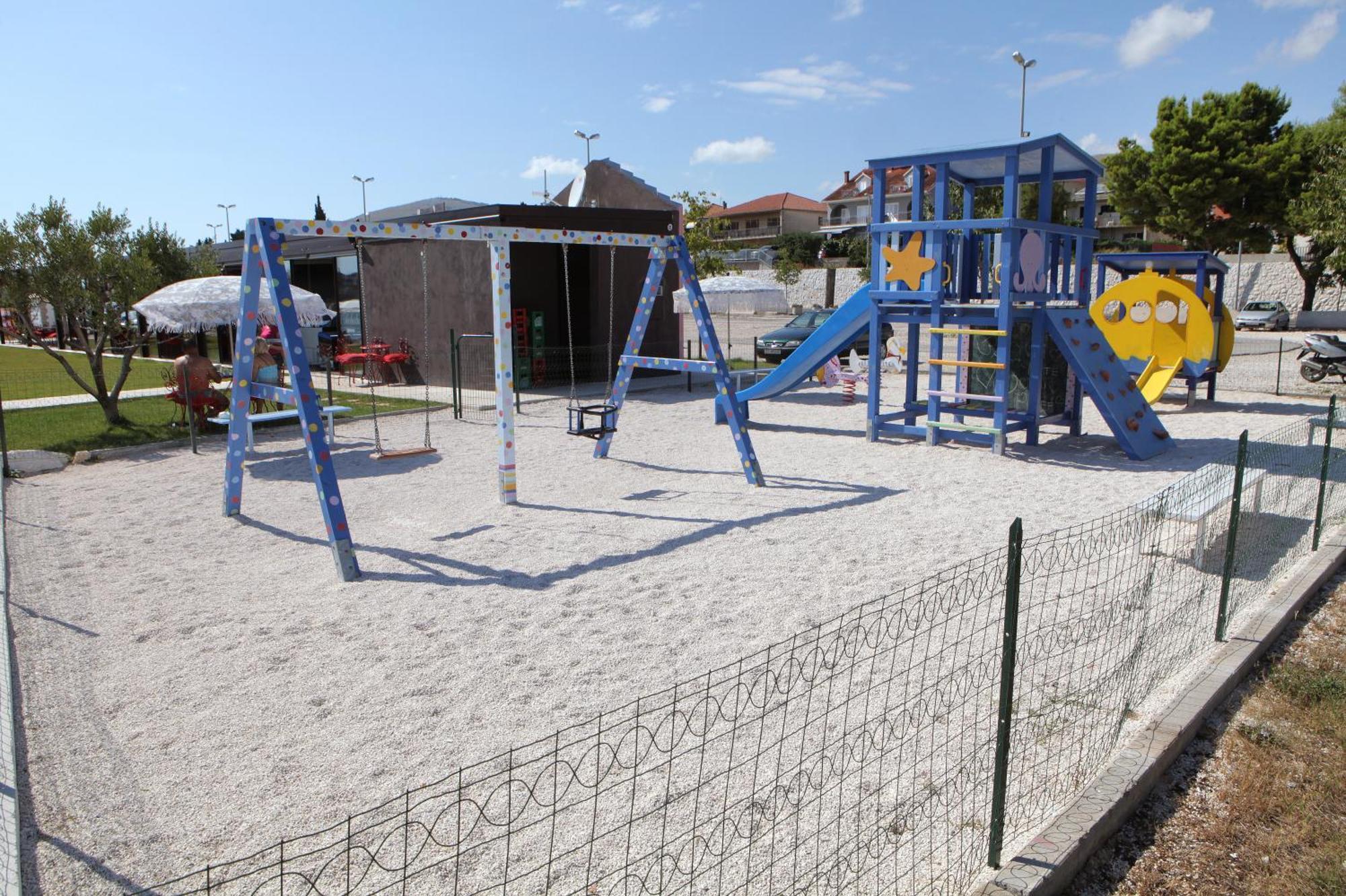 Nevistic Apartmani Трогір Екстер'єр фото